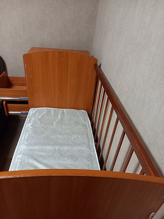 Відам безкоштовно дитячу кроватку б/в Киев - изображение 1