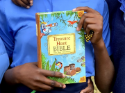 Request a Bible з м. Нью-Дели